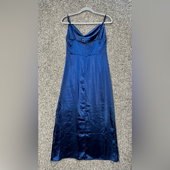 NWT Satin Drape Cowl Neck Split Cocktail Maxi Dress Size 4/6 - Picture 6 of 6